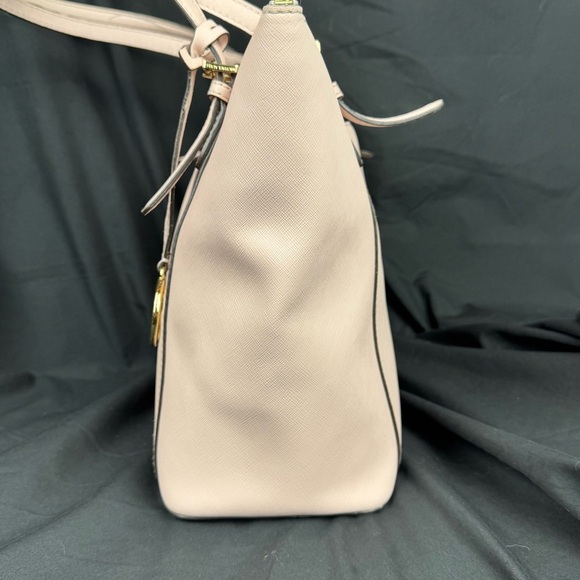 Michael Kors Light Pink Jet Set Top Zip Tote Bag  Saffino Leather & MK Charm - Picture 3 of 14
